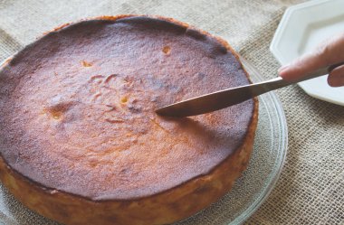 Lezzetli ev yapımı Cassava keki..
