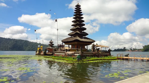 BRATAN Lake, Bali Indonésie. — Stock fotografie