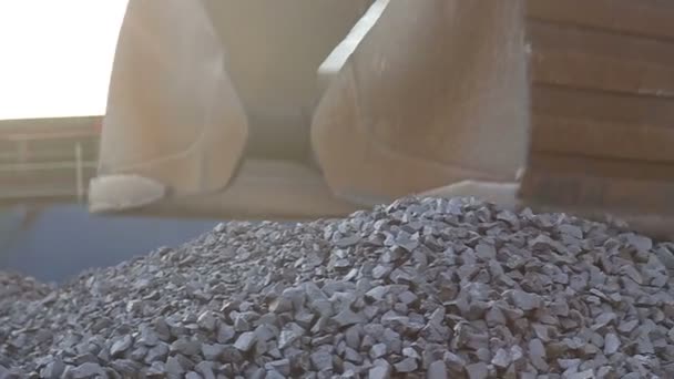 The loading iron — Stock Footage The loading iron Stock Video