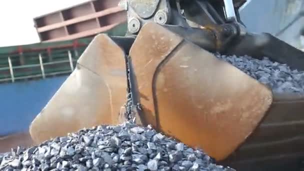 Ładowanie żelaza — Wideo stockowe