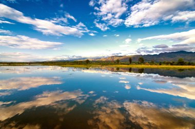 Inle Gölü, Nyaungshwe Köyü, Myanmar yakınındaki sakin manzara