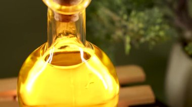 Zeytinyağının zengin özelliklerini keşfetmek yemek pişirmek ve sağlık yararları için