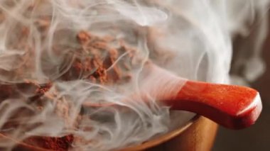 Kakao tozu hazırlama ve ev mutfağında pişirme ve pişirme için kullanım