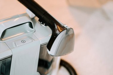 Bakım için temizlik süpürgesi ve bir sonraki kullanım için hazırlık