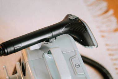 Evde ya da işyerinde daha iyi performans ve hijyen için elektrikli süpürge temizleme