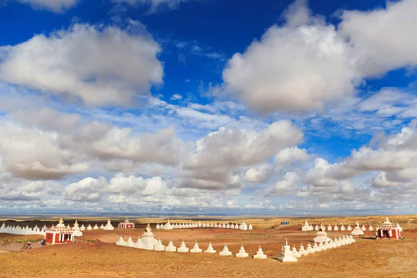 Centro de Energia Shambhala perto do Mosteiro Hamarin Khid no Deserto de Gobi — Fotografia de Stock