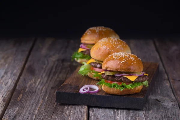 Üç sulu sığır burger