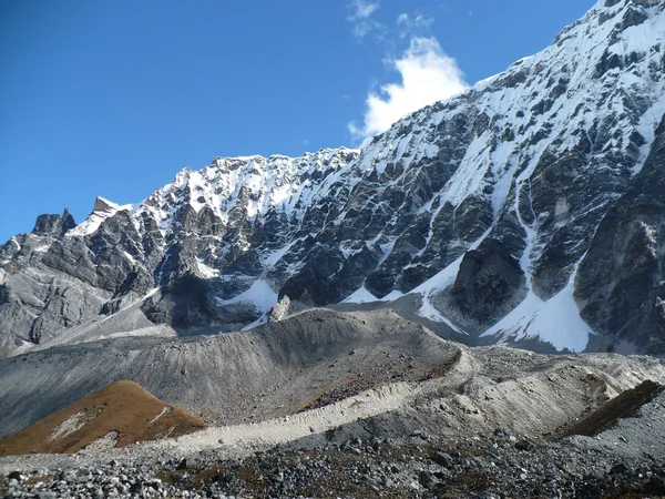 Trekking in Himalaya — Foto Stock