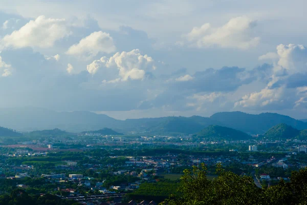 Widok na zatokę Phuket z szczyt góry — Zdjęcie stockowe