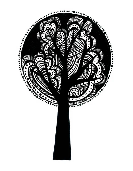 Siyah ve beyaz şekillendirilmiş Yaşam Ağacı bir daire içinde. Şekillerle karalama tekniğinde dekoratif çizim. Doğa kavramı, ekoloji, uyum. Logo, dövme, baskı ve tekstil tasarımı için mükemmel..