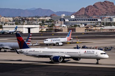 Sky Harbor Havaalanı 12-7-2025 Phoenix, ABD