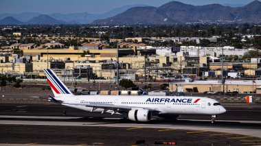 Hava limanı havaalanı 12-21-2025 Phoenix, AZ US