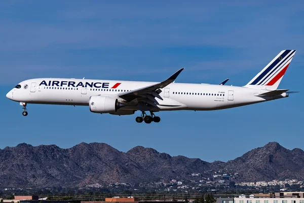 Hava limanı havaalanı 12-28-2025 Phoenix, AZ US