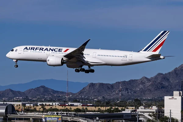 Hava limanı havaalanı 12-28-2025 Phoenix, AZ US