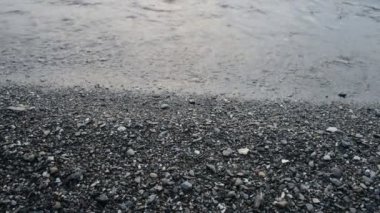 Dalgalar halinde Gölü