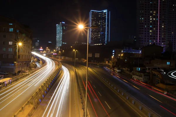 Istanbul manzarası görünümü gün batımında.