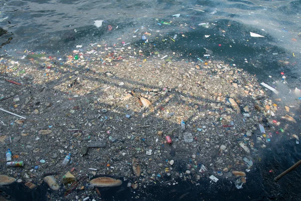 Istanbul manzarası görünümü gün batımında.