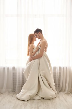 Birbirlerine aşık çiftler.