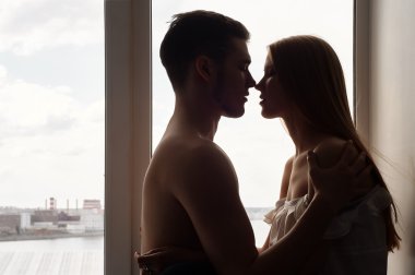 Birbirlerine aşık çiftler.