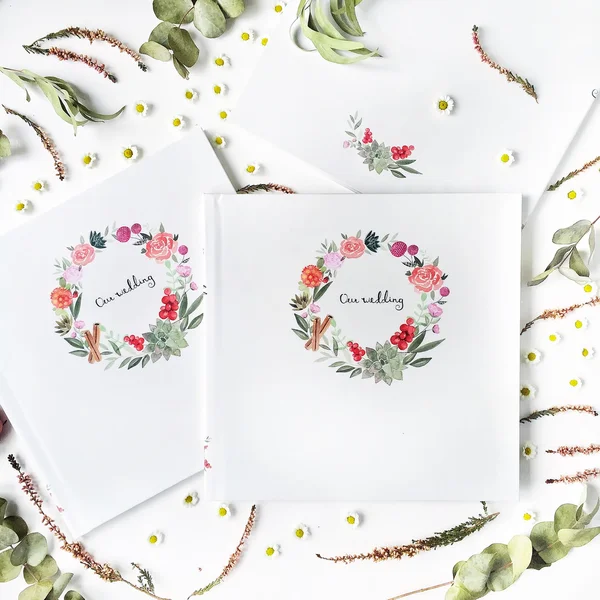 Hochzeits-Fotoalbum mit Aquarelldruck, Kamille — Stockfoto