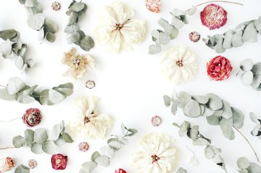 çerçeve ile kırmızı gül ya da tipik