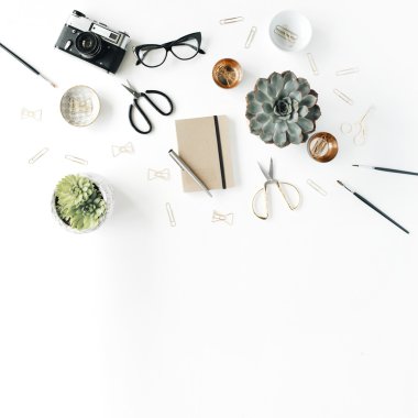 lezzetli kadınsı masa çalışma alanı