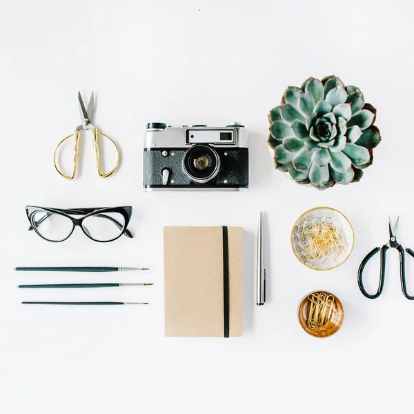 Feminine desk workspace — Stock Photo, Image