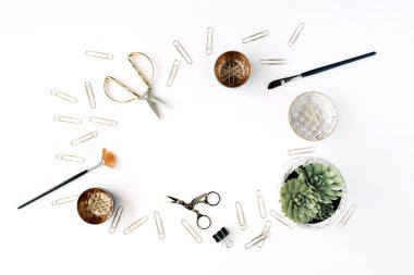 kadınsı Resepsiyon çalışma alanı çerçeve ile sulu