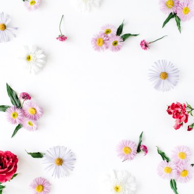 yuvarlak kare çelenk desen Güllü