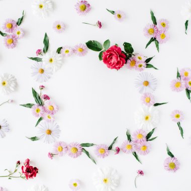 yuvarlak kare çelenk desen Güllü