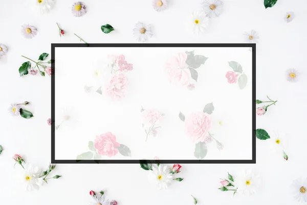 Padrão de quadro floral com rosas — Fotografia de Stock