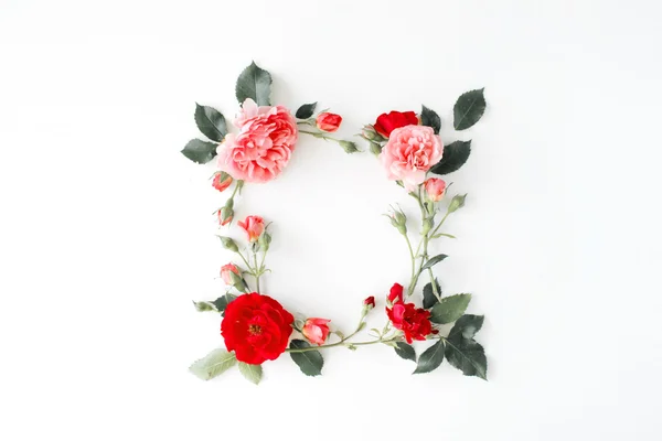 Marco redondo patrón de corona con rosas —  Fotos de Stock