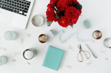 Rahat çalışma alanı tablo Masası