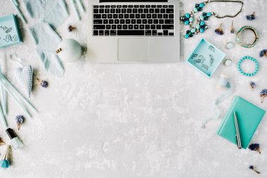 Rahat çalışma alanı tablo Masası