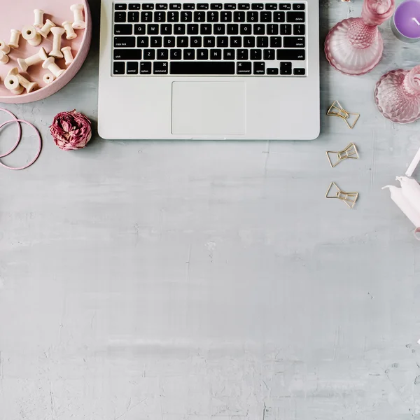 Cozy work space table desk — Stock Photo, Image