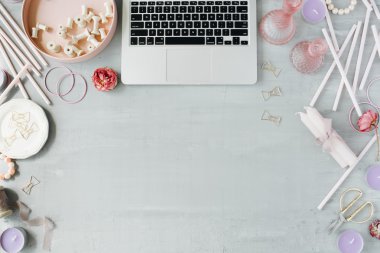 Rahat çalışma alanı tablo Masası