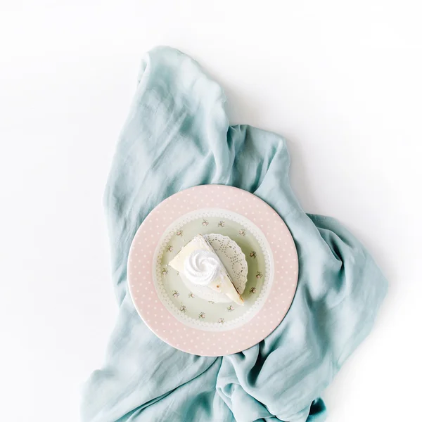 Komposition mit leckerem Kuchen — Stockfoto