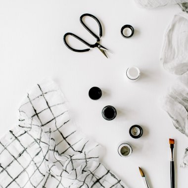 Suluboya tek renkli çalışma alanı