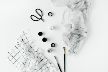 Suluboya tek renkli çalışma alanı