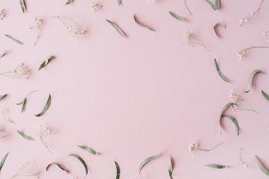 Çerçeve ile kuru çiçekler