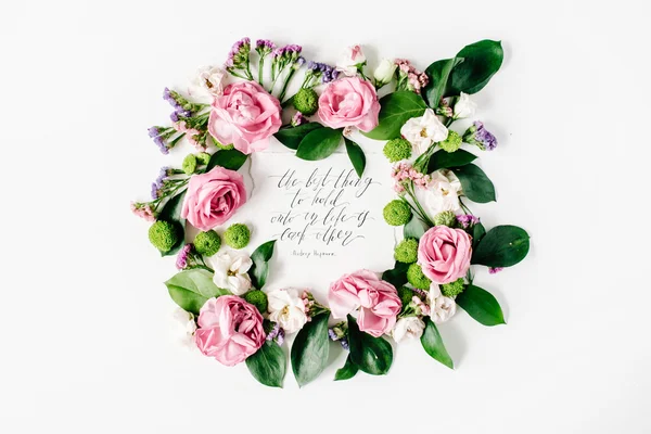 Inspirerande citat i blommor ram — Stockfoto