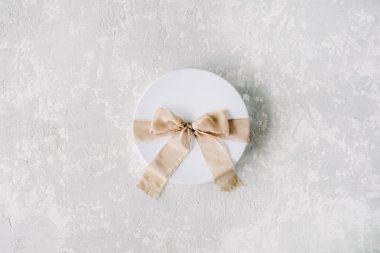 Kurdele ile Hediyelik karton kutu 