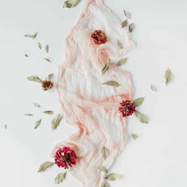 乾燥した花とインテリア — ストック写真
