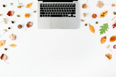 Sonbahar Ofis Masası