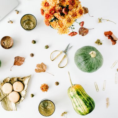 Sonbahar Ofis Masası