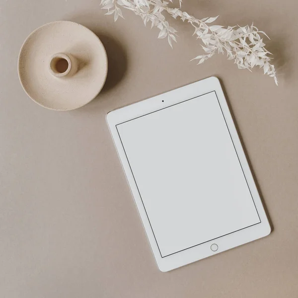 Blank Screen Tablet White Floral Branch Neutral Pastel Beige Background — Stock Photo, Image