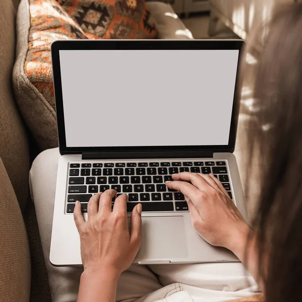 Woman Working Laptop Lying Couch Eastern Traditional Home Interior Design — Stock Photo, Image