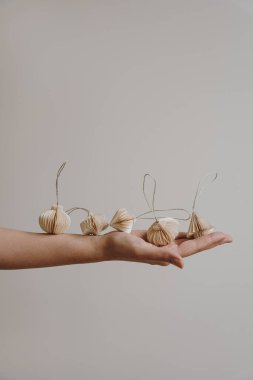 El yapımı Origami Dekoru ile Minimalist Arkaplan