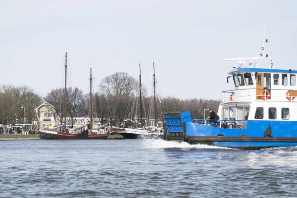 Transporte de água em Amsterdam — Fotografia de Stock