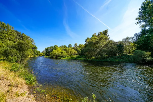 Bad Wildungen yakınlarındaki Eder 'de sohlgleite nehri çevreleyen doğa koruma alanıdır..